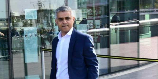 Nem mond le a brutális gyilkosságok miatt London polgármestere