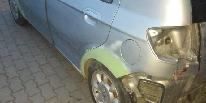 Többször fizetett a szerelőnek, végül darabokban kapta vissza az autóját