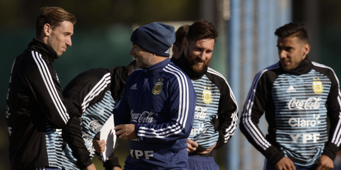 Botrány a Messi vezette argentin fociválogatott körül