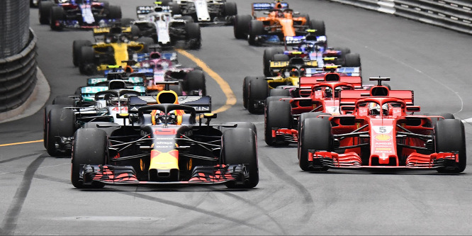 Egy hosszú helyett két rövid F1-es futam lehet 2021-től