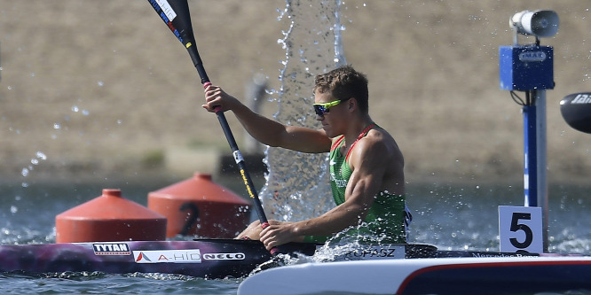 Klubot váltott az olimpikon magyar kajakozó