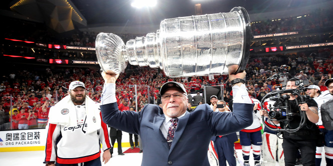 NHL: kérdéses a friss Stanley Kupa-győztes edző jövője