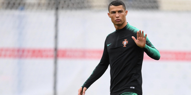 Felfüggesztett börtönt kapott az adócsaló Cristiano Ronaldo
