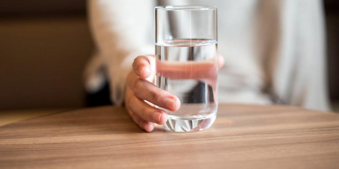 A dietetikus szerint három liter folyadékra van szüksége naponta egy felnőttnek