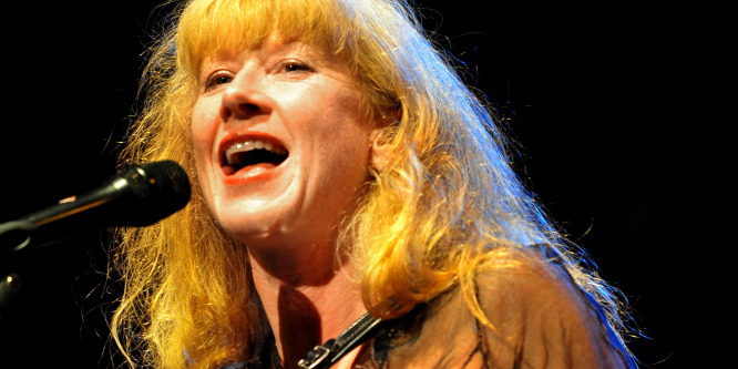 Budapestre jön Loreena McKennitt