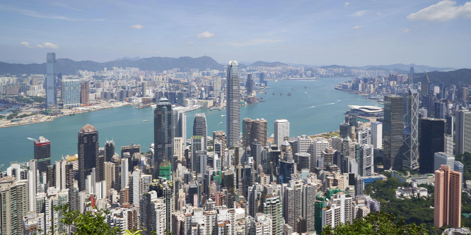 Meghökkentő képeken Hongkong koporsógarzonjai