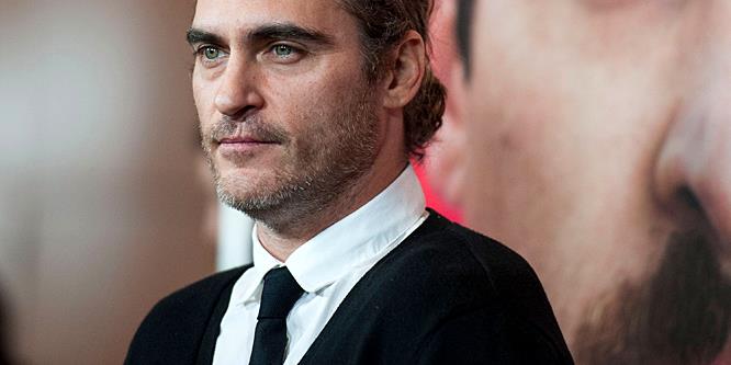 Borzongató álelőzetes érkezett Joaquin Phoenix Joker-filmjéhez - videó
