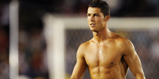 A titok, ami Cristiano Ronaldót a legnagyobbak közé emelte: így edz a sztárfocista
