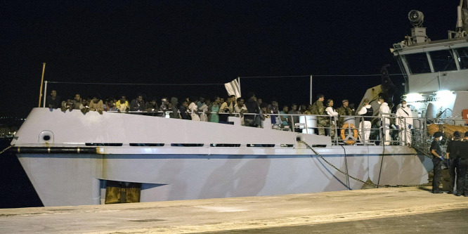 Az olaszoknak elege lett a migránsáradatból