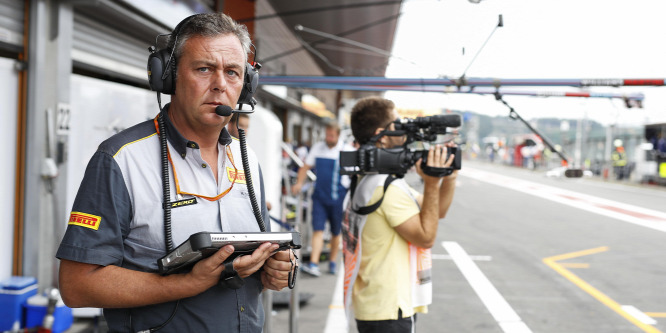 Ha nincs F1, felcsap mentősofőrnek – Beszélgetés Mario Isolával
