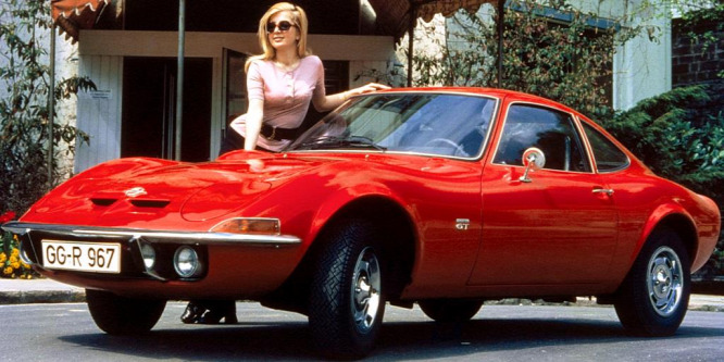 Corvette-dizájn és Kadett-technika: 50 éves az Opel GT