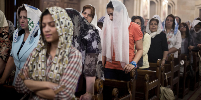 Ezer iszlamista támadott meg egy keresztény templomot Egyiptomban - videó