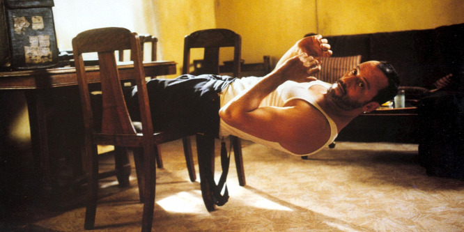 Jean Reno: az ember a borosta mögött