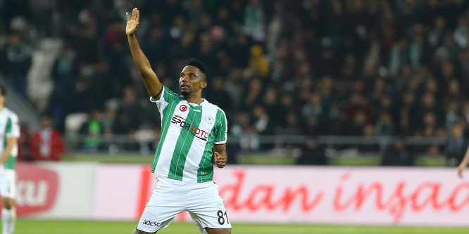 Samuel Eto'ónak új csapat után kell néznie