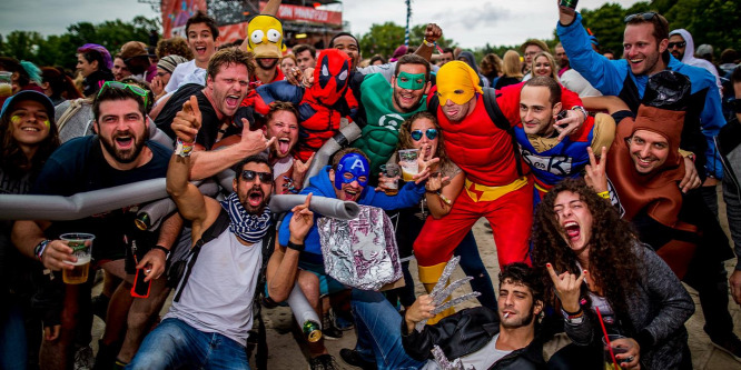 Egy igazi fekete párduc nyitja meg a Szigetet