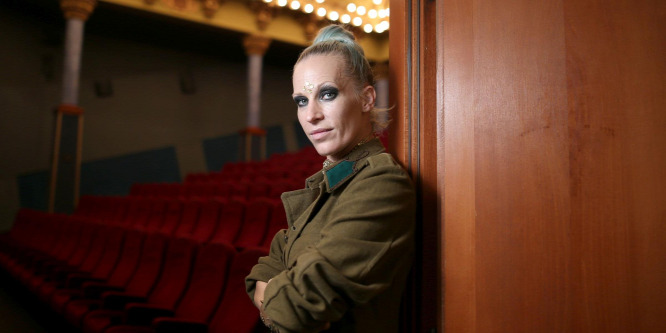 Pásztor Anna üzeneteket kap az égiektől
