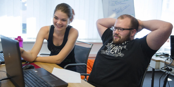Maradt 450 ezer forint a frissen végzett programozók fizetése