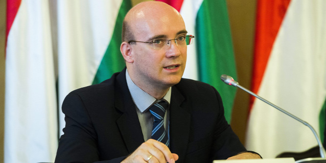 Köznevelési államtitkár: Érettségi lesz, biztosítjuk a védőfelszereléseket