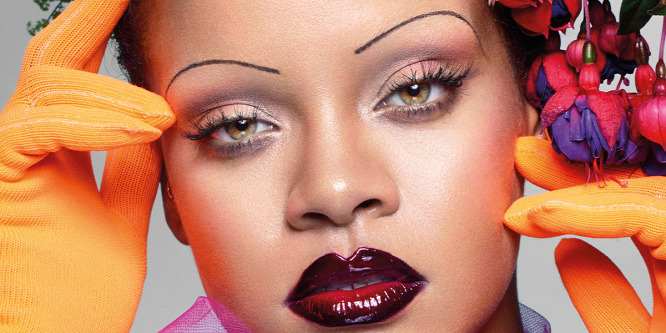 Rihanna visszahozza a divatba a hajszálvékony, rajzolt szemöldöktrendet?
