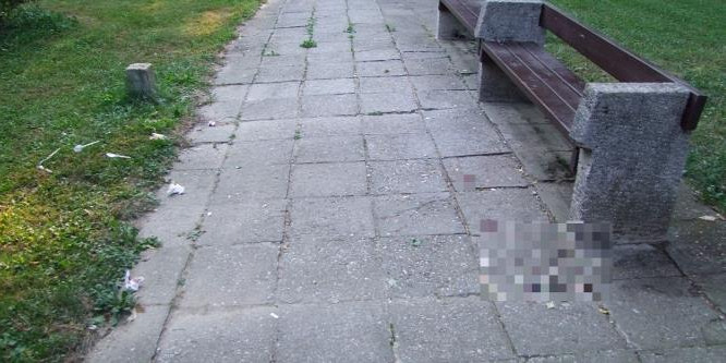 Áruház parkolójában késelt