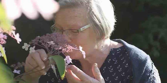 A nő, aki kiszimatolja a Parkinson-kórt