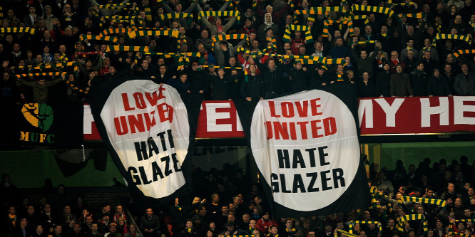 A Manchester United szurkolóinál betelt a pohár