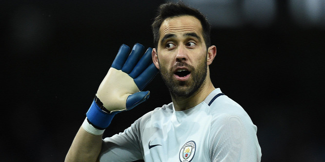 A kertjében is elképesztő bravúrra képes a ManCity kapusa - videó