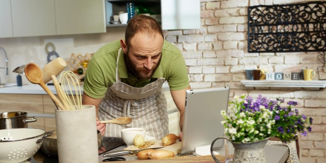Mindenki tud főzni! 10 konyhai tipp teljesen kezdő hobbiszakácsoknak
