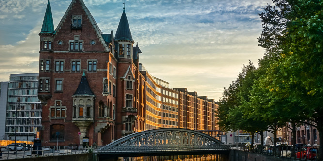 Hamburg az a hely, amelynek kikötővárosi hangulatát muszáj magunkba szippantani!