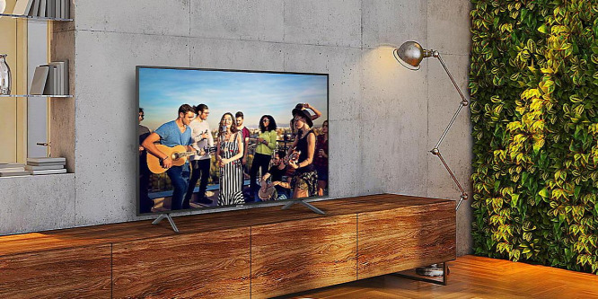 Itt egy óriási 4K tévé, megfizethető áron