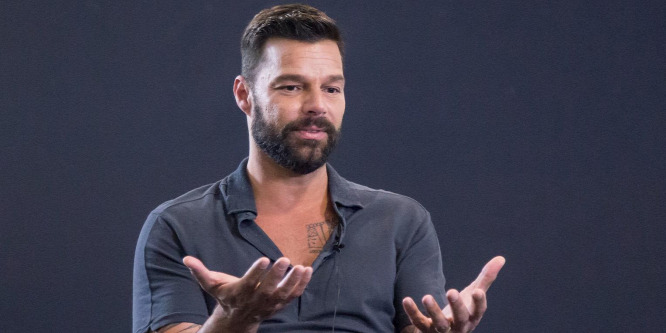 Ricky Martin megmutatta kislányát, Luciát