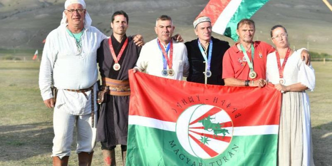 Pontosan egy tucat érmet nyertek a magyarok a Nomád Világjátékokon
