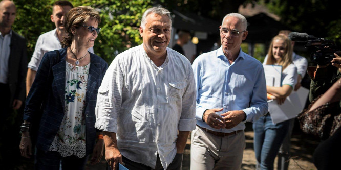 Orbán Viktor képeket osztott meg a kötcsei találkozóról