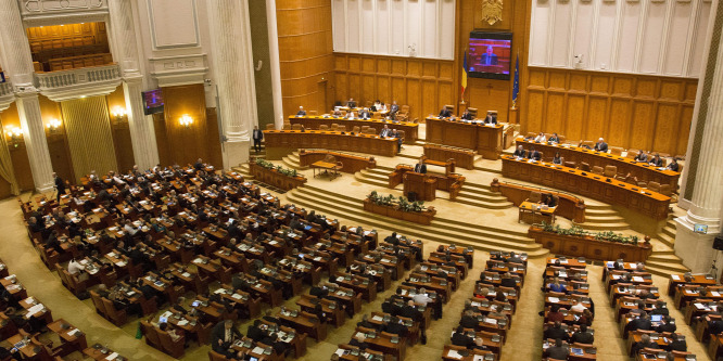 Lemondatta miniszterét a román kormányfő