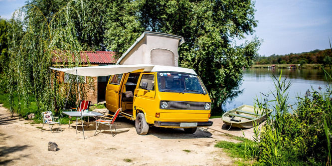 Gördülő minigarzon az NSZK-ból – Volkswagen T3 Joker bemutató