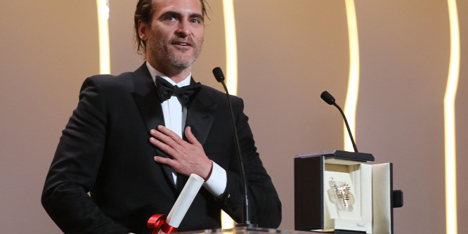 Ilyen lesz Joaquin Phoenix és Vanessa Kirby Ridley Scott Napóleon-filmjében - fotók