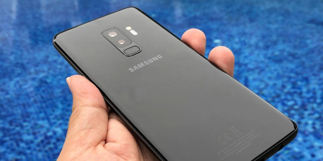 Itt az újabb bizonyíték arra, hogy három Galaxy S10 érkezik