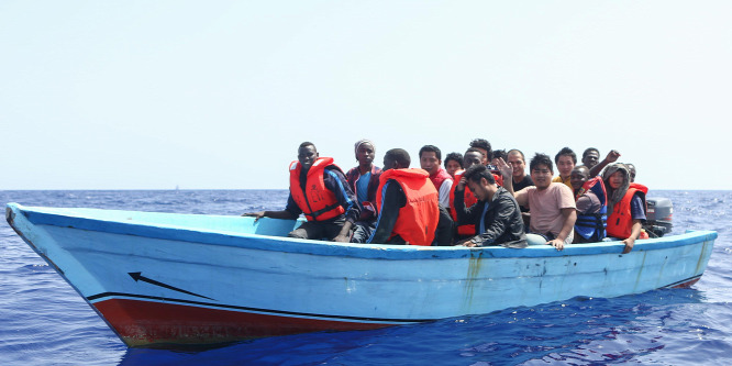 Olaszország bekeményít: véget vetnek az illegális migrációnak