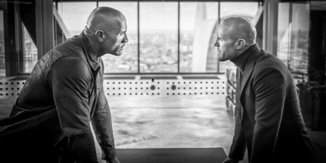 Mutatjuk Dwayne Johnsont és Jason Stathamet a Hobbs and Shaw forgatásán
