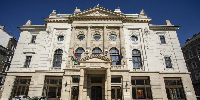 Korszerű funkciók figyelembevételével újult meg a Budai Vigadó