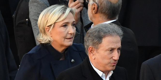 Megtámadták Marine Le Pen lányát és unokahúgát