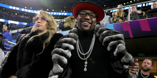 Floyd Mayweather szavakkal is képes a KO-ra