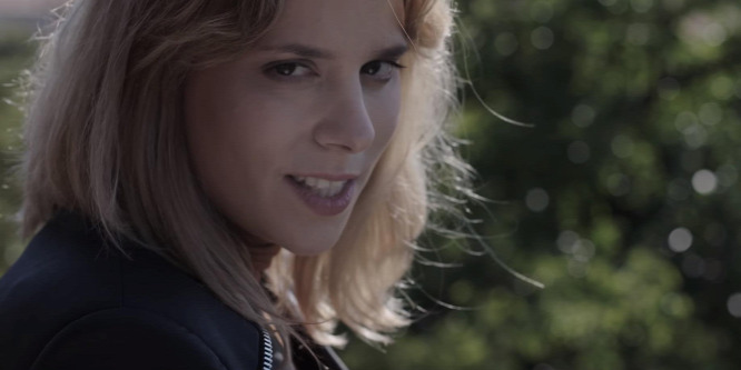 Fajsúlyos témához nyúlt a Honeybeast