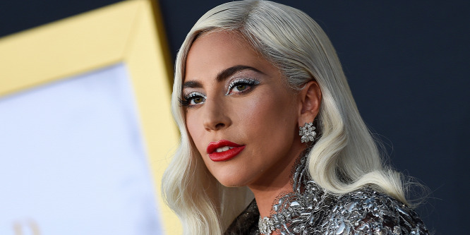 Lady Gaga elmondta, miért szakított vőlegényével