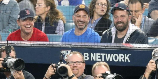 Ben Afflecket szívatták Matt Damonék a baseballdöntőn