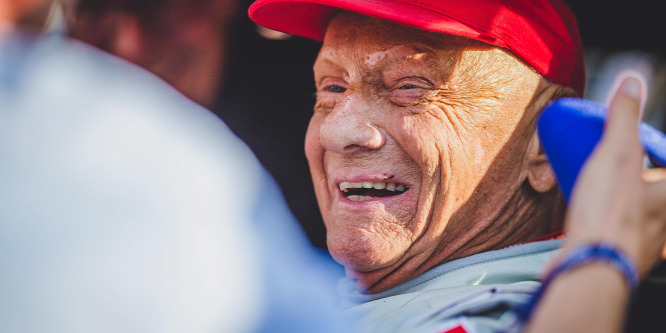 Lauda már az idei utolsó futamon visszatérne az F1-be