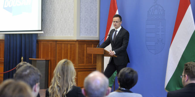 Magyarország támogatja az üldözött keresztényeket