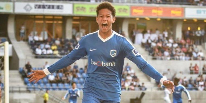 16 éves magyar futballistával kötött profi szerződést a Genk