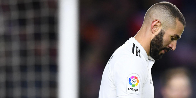 Karim Benzema barátait letartóztatták, mert kínvallatással zsarolták a focistának tartozó ügynököt