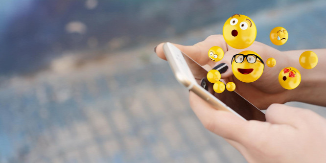 A szavak elfogytak, csak emojik maradtak?